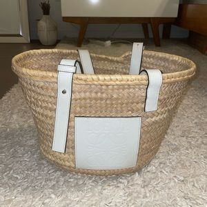 Loewe leather-trimmed basket bag in natural white